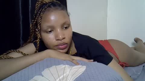 Snapshot of petite_melinda chatting on 07.18.26 petite_melinda online show from 07.18.26