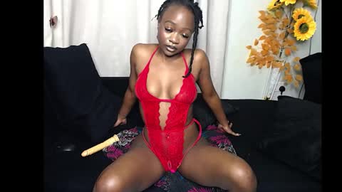 ebonyshawtypetit online show from 04.19.26