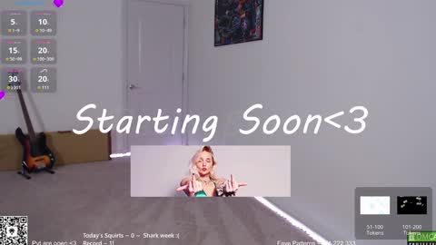 Snapshot of petitebrat chatting on 12.29.24 PiperAvery online show from 12.29.24