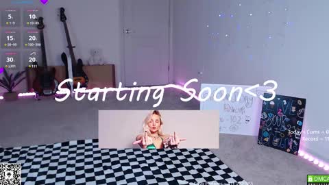 Snapshot of petitebrat chatting on 02.26.25 PiperAvery online show from 02.26.25