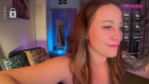 Snapshot of petitejewel chatting on 12.13.24 Jules online show from 12.13.24