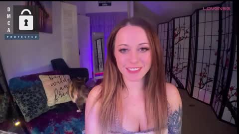 Snapshot of petitejewel chatting on 01.13.25 Jules online show from 01.13.25