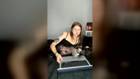 Snapshot of petiteratt chatting on 05.30.26 I am very new and dont know what im doing lol online show from 05.30.26
