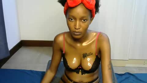 petitpearl online show from 03.05.25