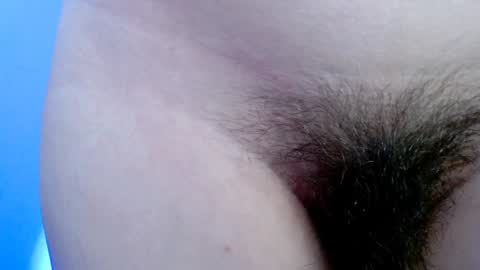 Snapshot of petra_butterfly chatting on 01.14.25 i.. .U can call me Nick .... Help me to reach 200 thumbs up online show from 01.14.25