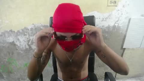 Snapshot of petty_boy777 chatting on 12.22.25 petty_boy777 online show from 12.22.25