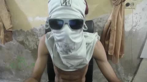 Snapshot of petty_boy777 chatting on 01.12.26 petty_boy777 online show from 01.12.26