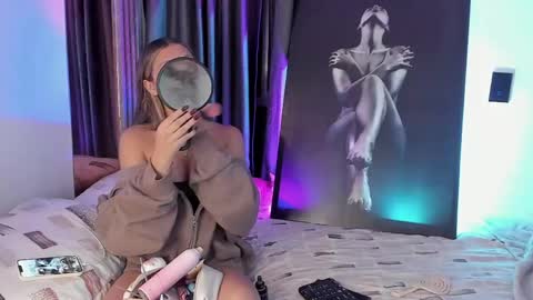 Peyton   online show from 04.05.26