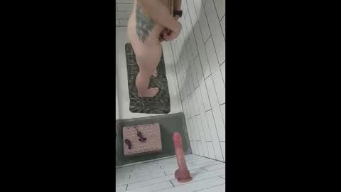 Snapshot of phantasypharrah chatting on 02.17.25 PharrahFR online show from 02.17.25