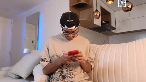 phantom_bigger1 online show from 02.03.25