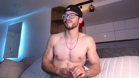 phantom_bigger1 online show from 01.05.26