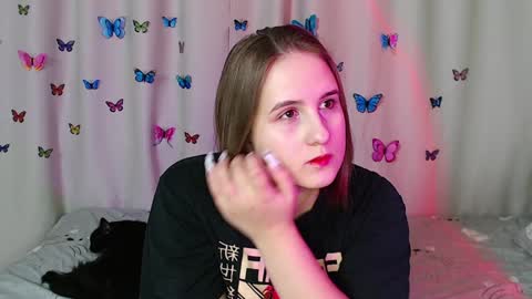 Snapshot of phantommira chatting on 12.27.24 phantommira online show from 12.27.24