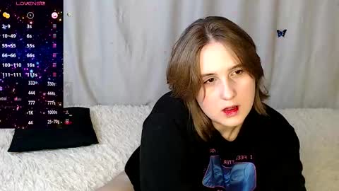 Snapshot of phantommira chatting on 11.02.25 phantommira online show from 11.02.25