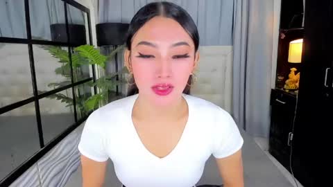 phenomenal_ivy online show from 06.05.26