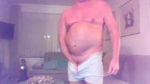 Snapshot of phil279 chatting on 10.20.25 Phil online show from 10.20.25