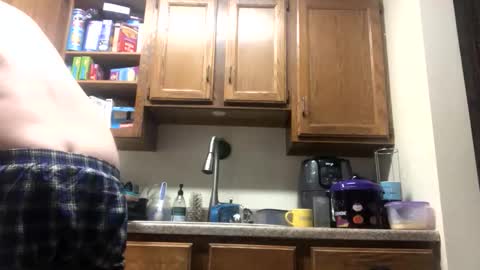 Phil online show from 10.18.25