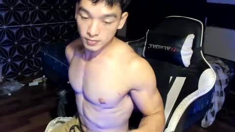 AJ online show from 02.11.25