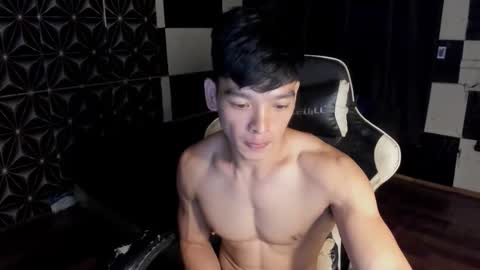 AJ online show from 12.03.25