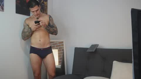 Snapshot of philip_dalton chatting on 11.18.25 Philip Dalton online show from 11.18.25