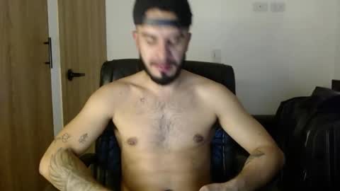 Snapshot of philipdj1 chatting on 04.14.26 philipdj1 online show from 04.14.26