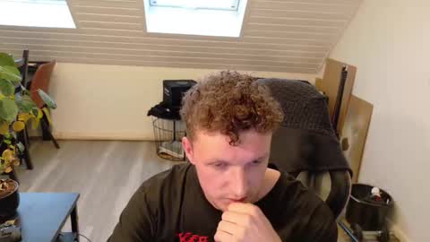 Snapshot of philipp_gtx chatting on 09.16.25 philipp_gtx online show from 09.16.25