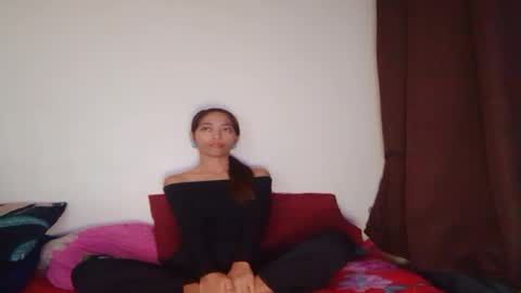 Snapshot of philippinas_white_man chatting on 12.28.24 Online at weekends Friday to Sunday online show from 12.28.24