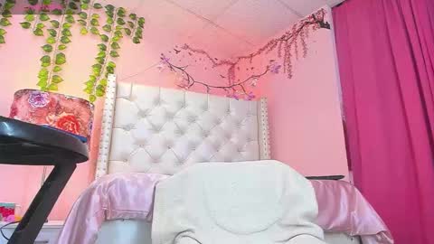 Snapshot of philippsx chatting on 02.24.26 PHILLIP online show from 02.24.26