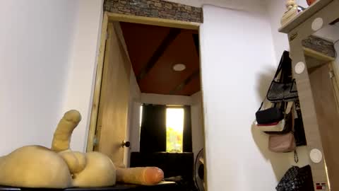 Snapshot of phillip_brownn chatting on 09.19.25 PHILLIP online show from 09.19.25