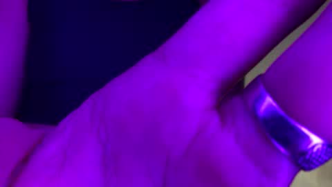 Snapshot of phillip_brownn chatting on 11.24.25 PHILLIP online show from 11.24.25