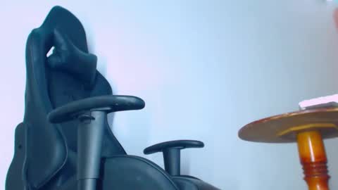 phlilloyhighclouds online show from 02.14.26