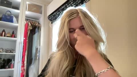 phoebemae01 online show from 07.22.26