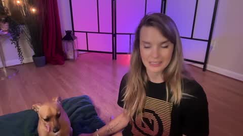 Snapshot of phoenix_taylor chatting on 03.08.25 PHOENIX TAYLOR online show from 03.08.25