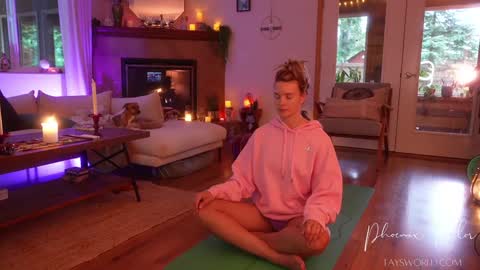 PHOENIX TAYLOR online show from 03.12.26