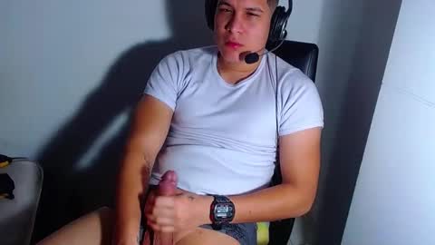 AdnierGnz online show from 12.27.24