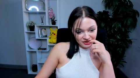 Lora black  and Lili blonde welcome you here online show from 10.08.25