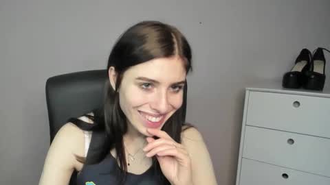 P I A online show from 11.02.25