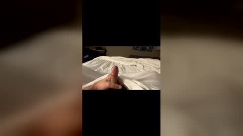 Snapshot of piano_reeves chatting on 12.16.25 Piano Reeves online show from 12.16.25