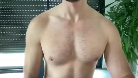 pierre81000 online show from 11.26.25