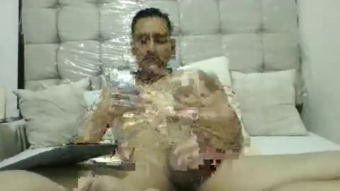 pieslatinos online show from 12.24.24