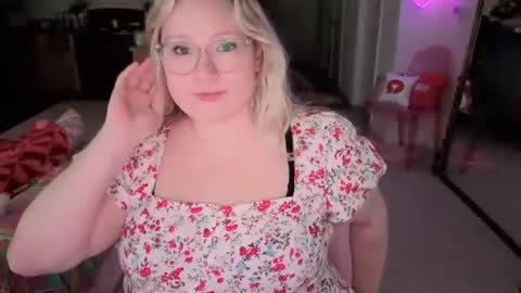 Piggy Rose online show from 07.24.26
