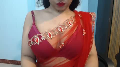 Snapshot of pilowprincess chatting on 06.05.26 Sayra online show from 06.05.26