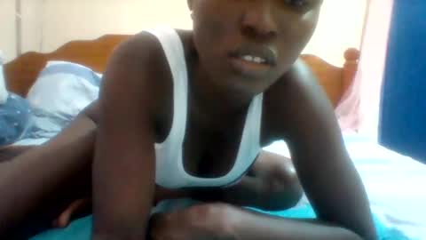 pinah1997 online show from 02.13.25