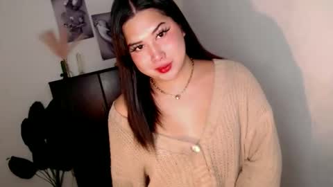 Snapshot of pinay_ivy chatting on 05.17.26 Ivy Morningstar online show from 05.17.26