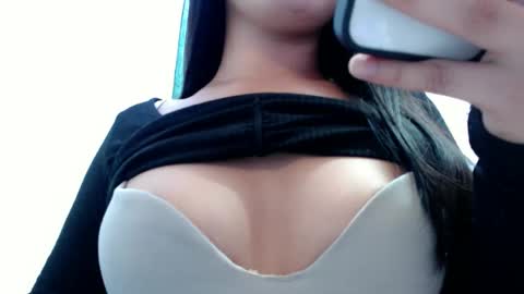 Pearly online show from 11.05.25