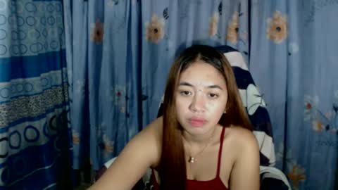 Snapshot of pinay_singlemomxs chatting on 04.15.26 pinay_singlemomxs online show from 04.15.26