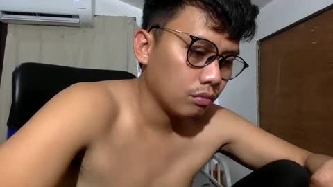 pingkoy0517 online show from 04.03.26