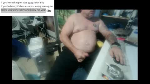 Snapshot of pini_z chatting on 01.24.25 pini_z online show from 01.24.25