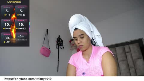Snapshot of pink__tiffany chatting on 04.04.26 tiffany online show from 04.04.26