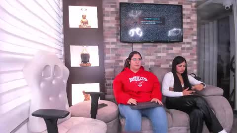 Snapshot of pink_as chatting on 02.11.26 pink_as online show from 02.11.26