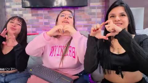 pink_as online show from 06.10.26